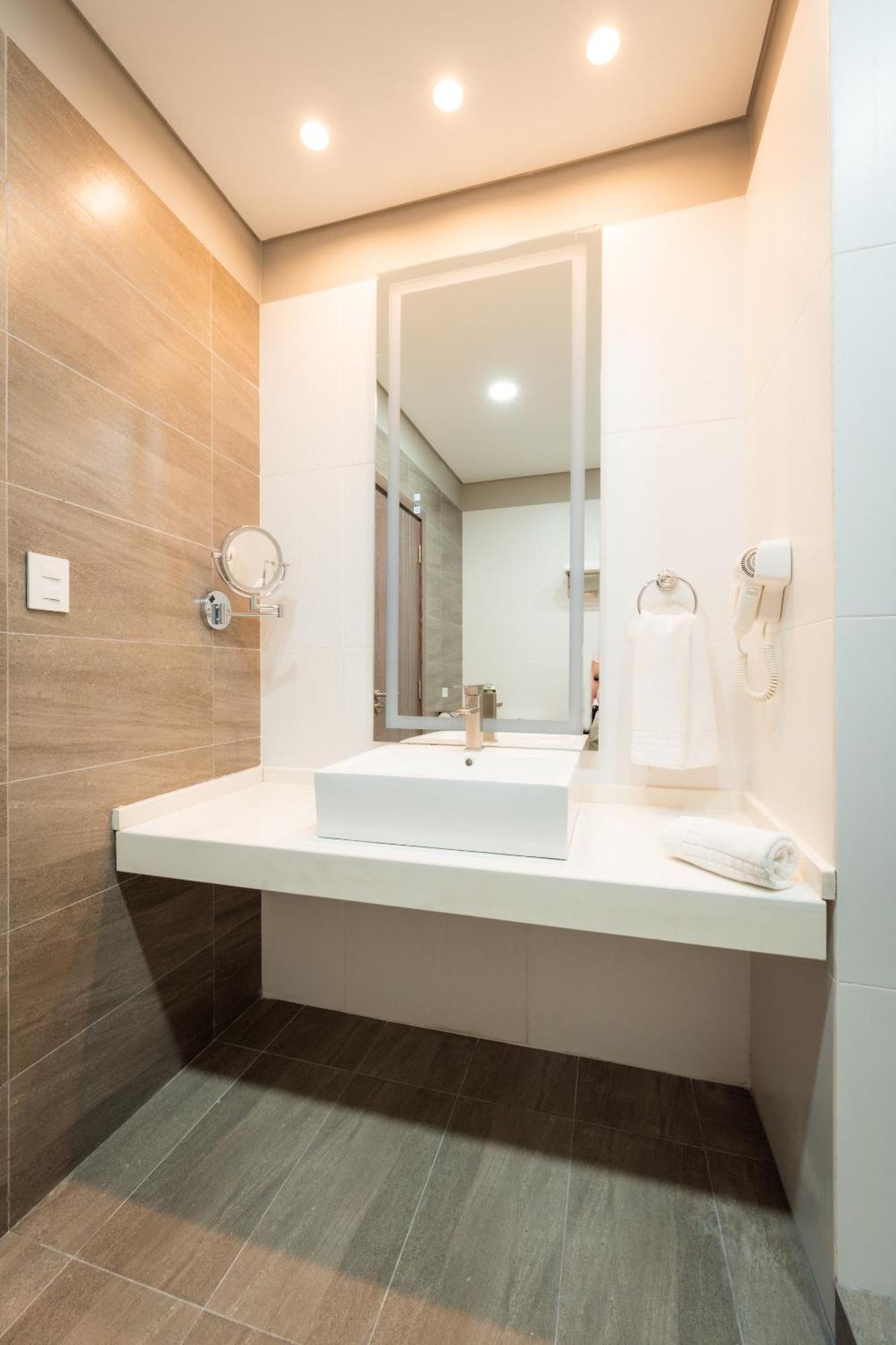 Tryp By Wyndham Asuncion Hotell Eksteriør bilde