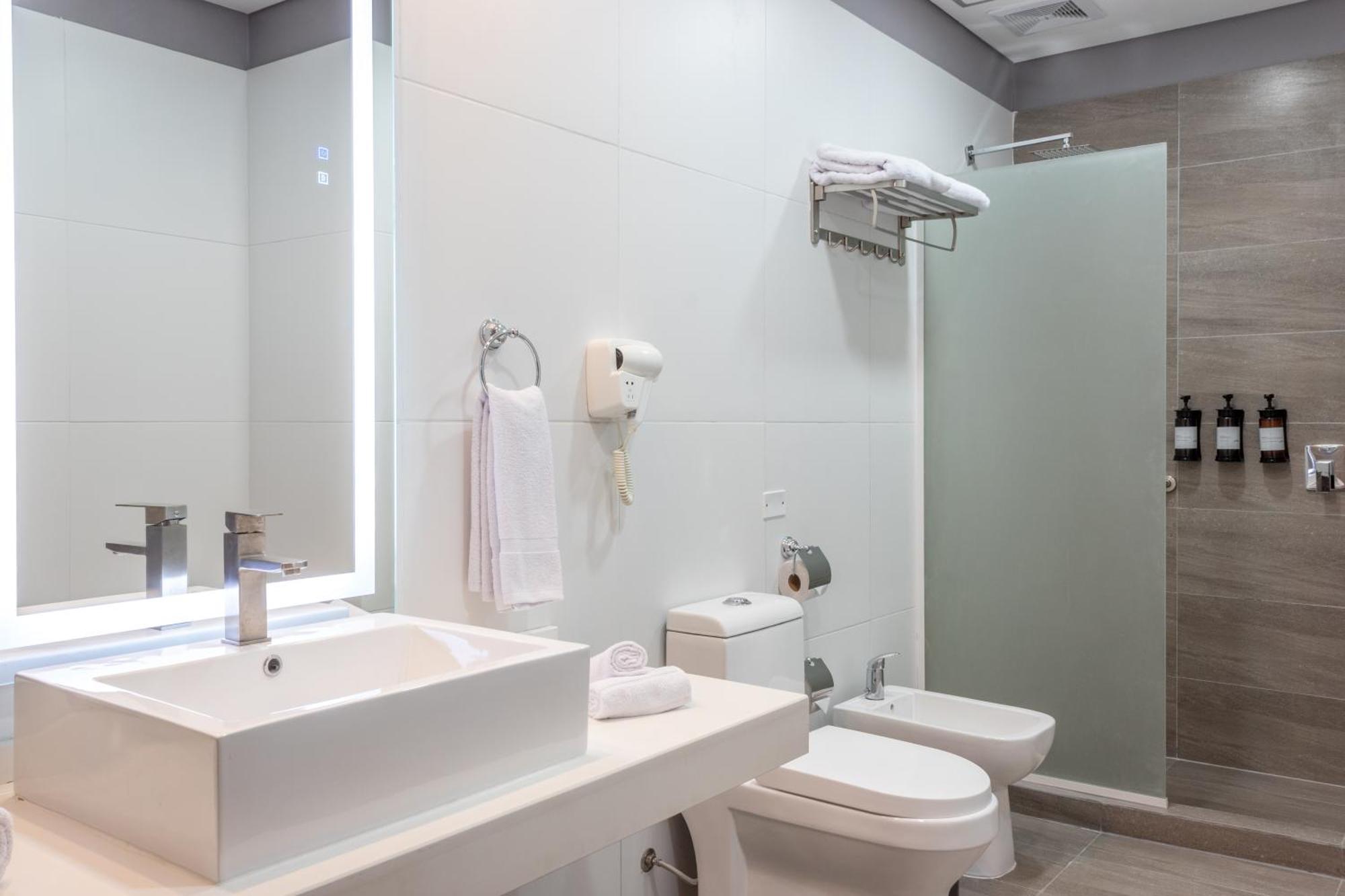 Tryp By Wyndham Asuncion Hotell Eksteriør bilde