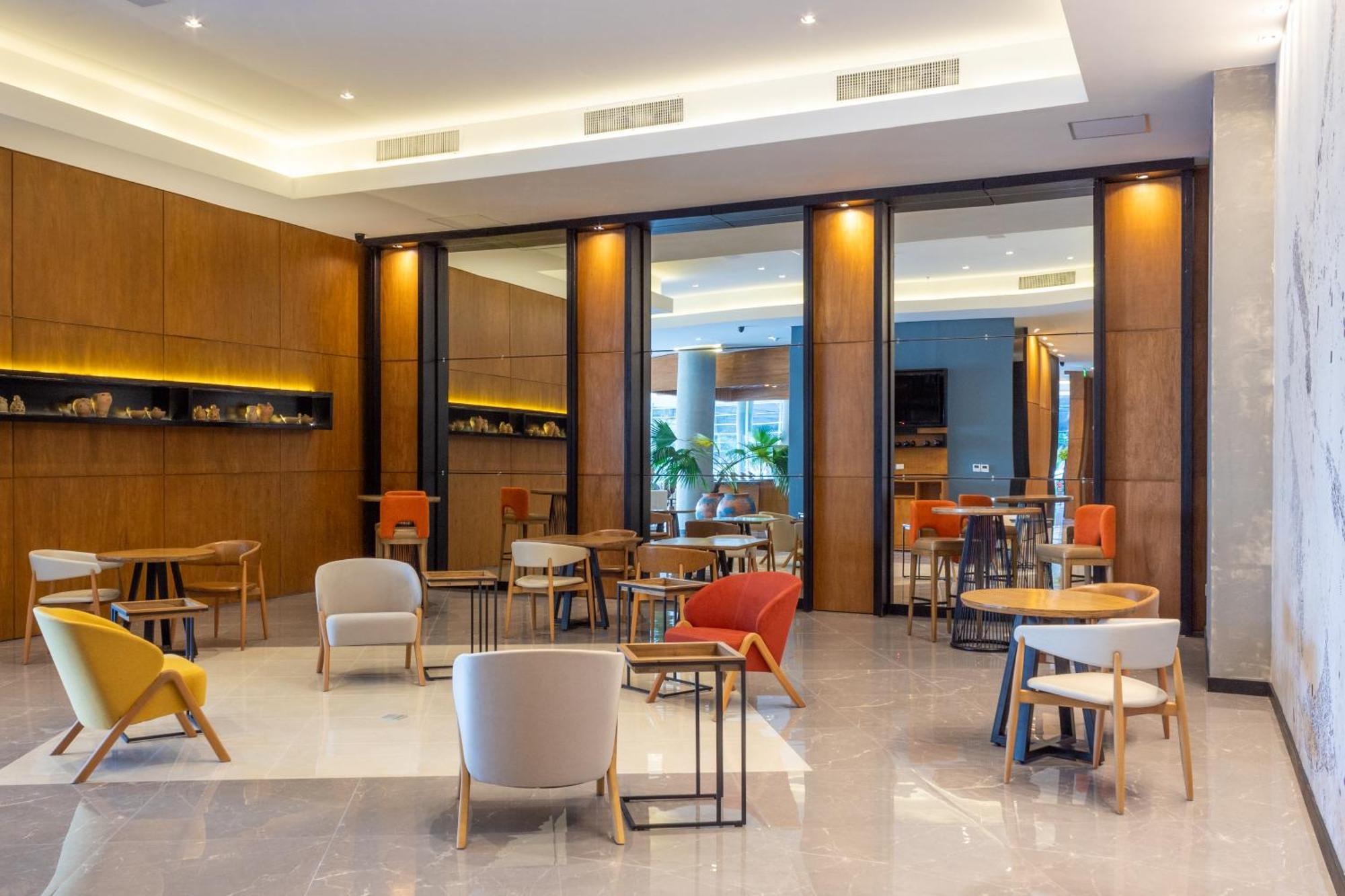 Tryp By Wyndham Asuncion Hotell Eksteriør bilde