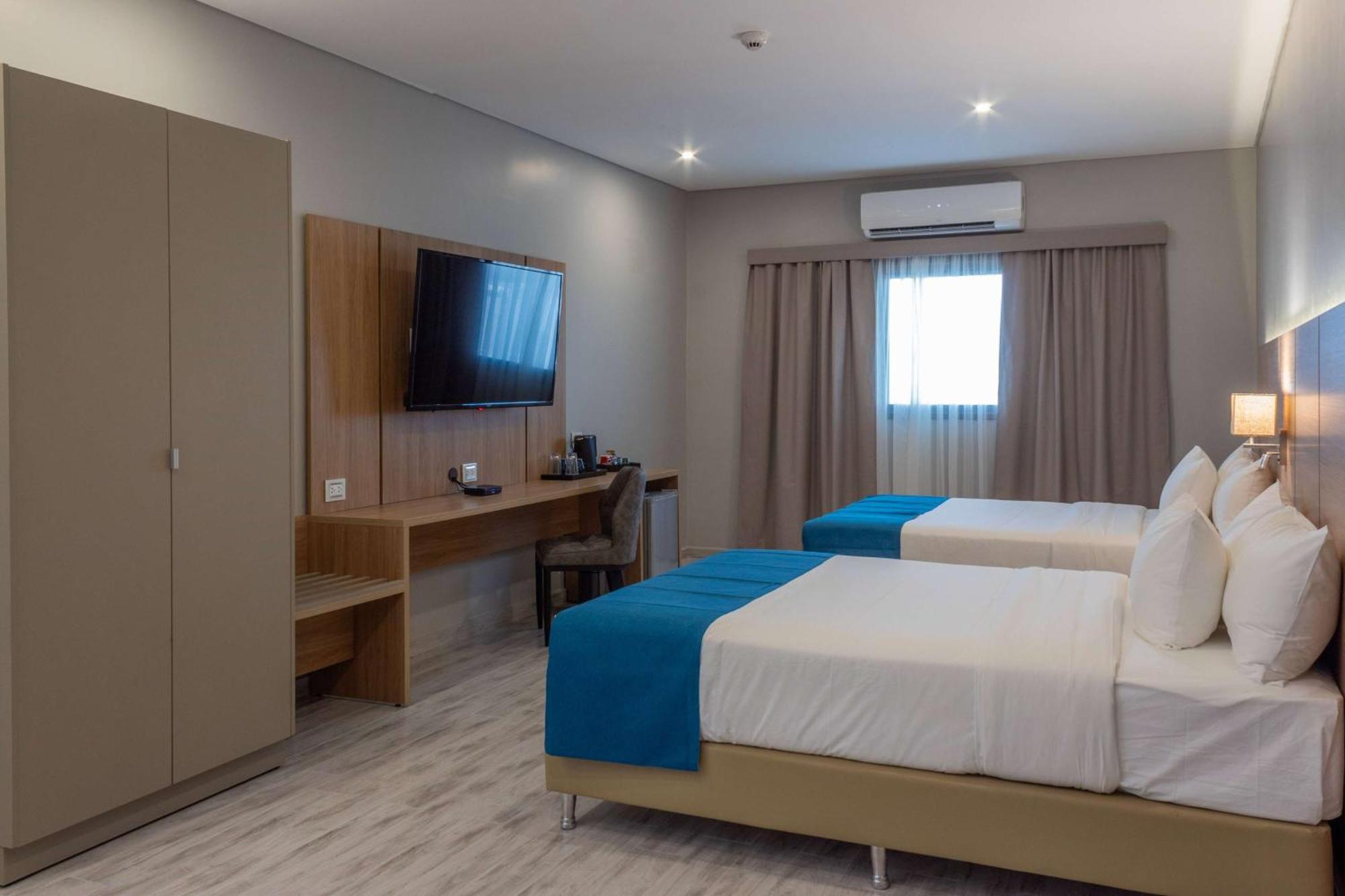 Tryp By Wyndham Asuncion Hotell Eksteriør bilde