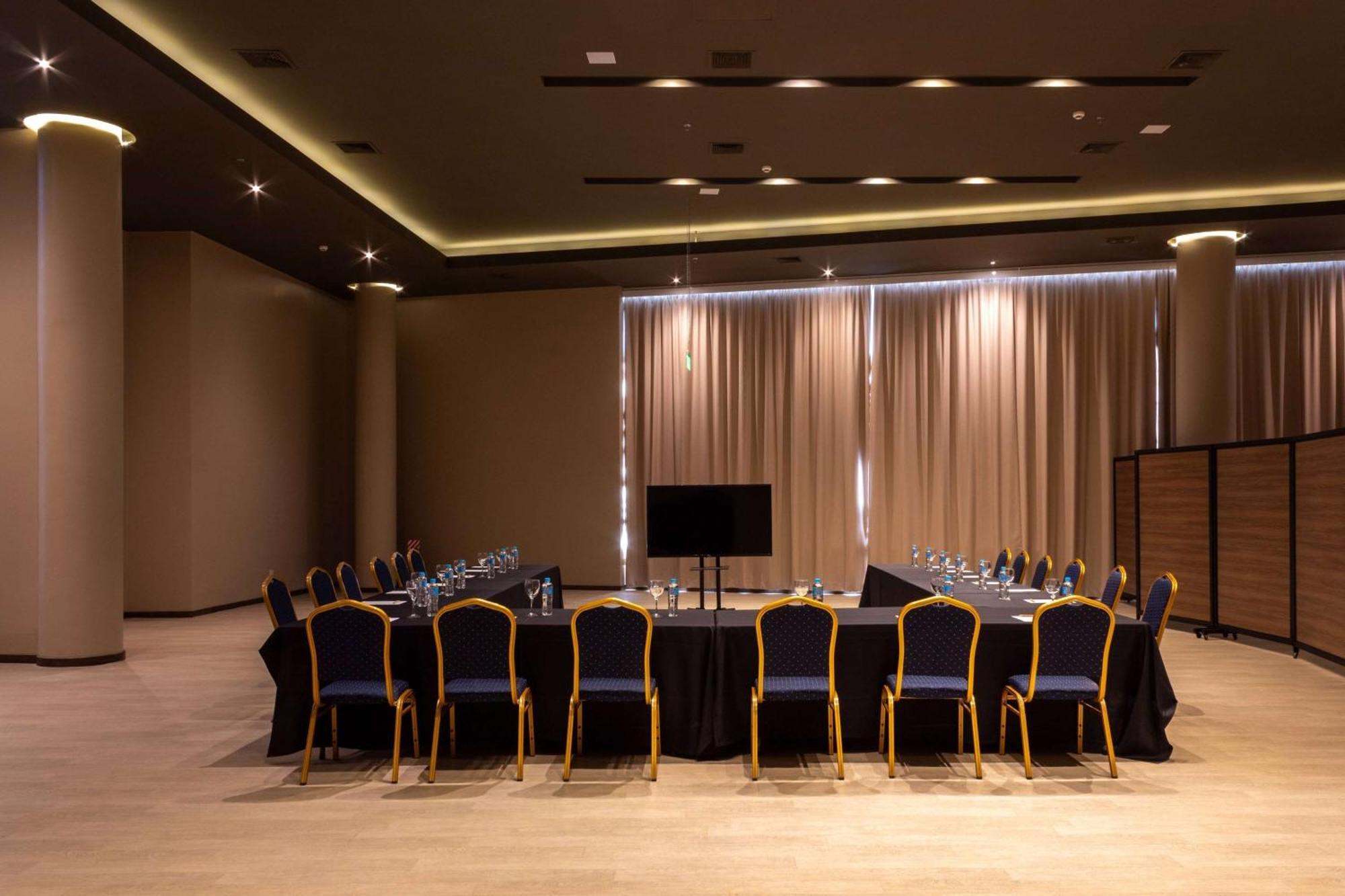 Tryp By Wyndham Asuncion Hotell Eksteriør bilde